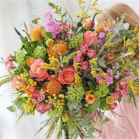 flowers abroad delivery